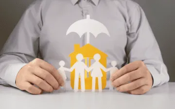 O que cobre o seguro de vida para empresas? Na imagem, quadro de pessoal satisfeito por conta do seguro de vida para funcionários.