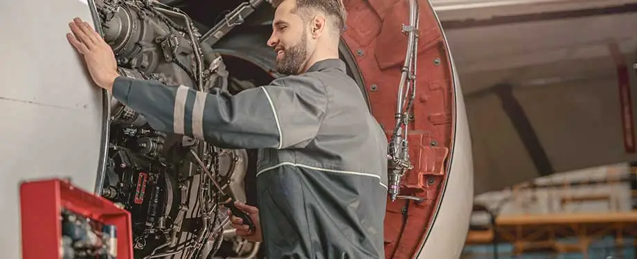 Em quais situações o seguro aeronáutico não cobre? Na imagem, aeronave protegida com seguro que não inclui riscos como lucros cessantes e danos nucleares